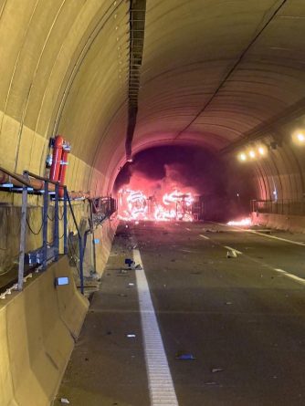Tragedia en la AP-7: Fallece conductor tras vuelco e incendio en túnel de Pilar de la Horadada