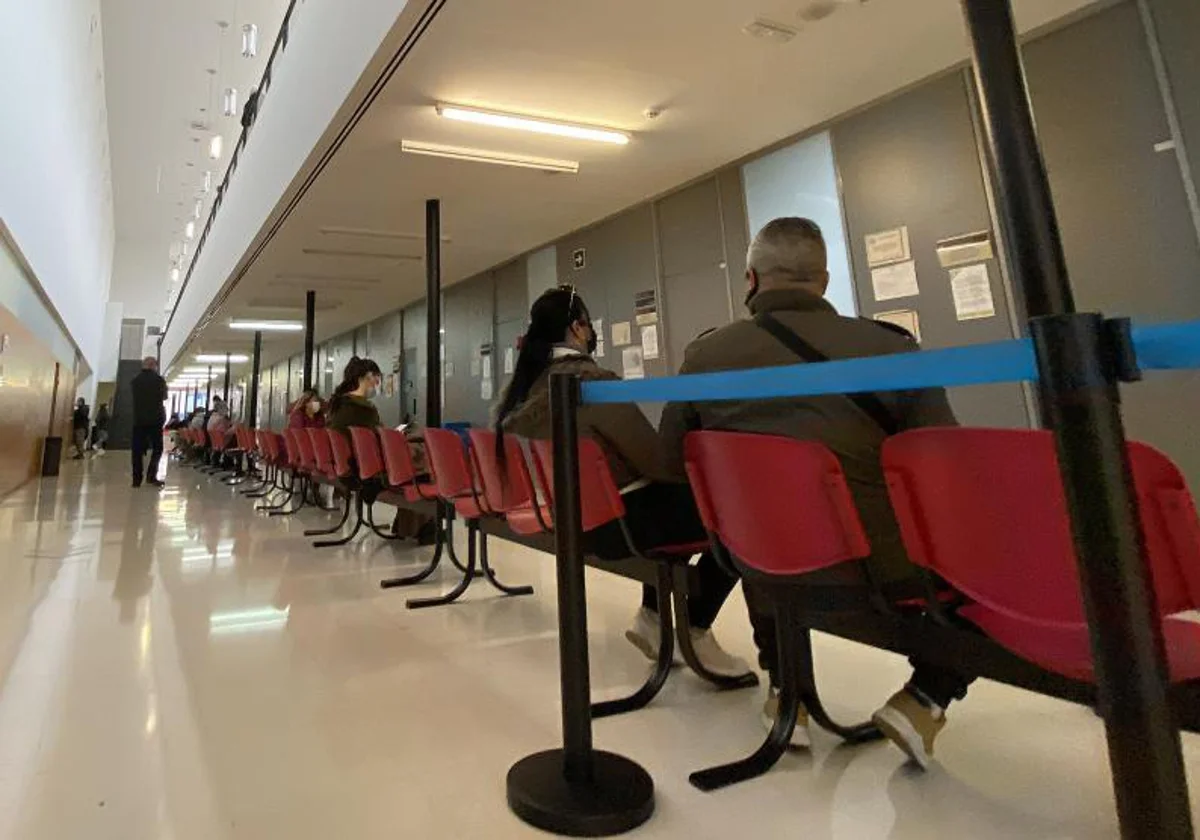 Un paciente de un centro de salud de Alicante, acusado de racismo: "Vete a tu país"