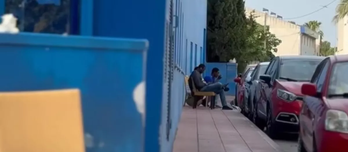 Un Maliense acogido en Alicante intenta matar a un vigilante golpeándole la cabeza