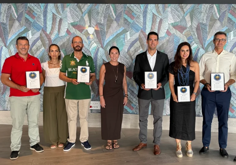 Aguas de Alicante lanza una campaña para fomentar el consumo responsable de agua en hoteles este verano
