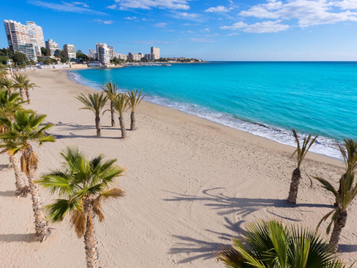 Las 3 mejores playas de Alicante para disfrutar del baño más refrescante de este verano