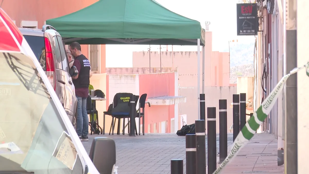 Agost Un Joven de 25 Años se Quita la Vida Tras 35 Horas Atrancado con Escopetas