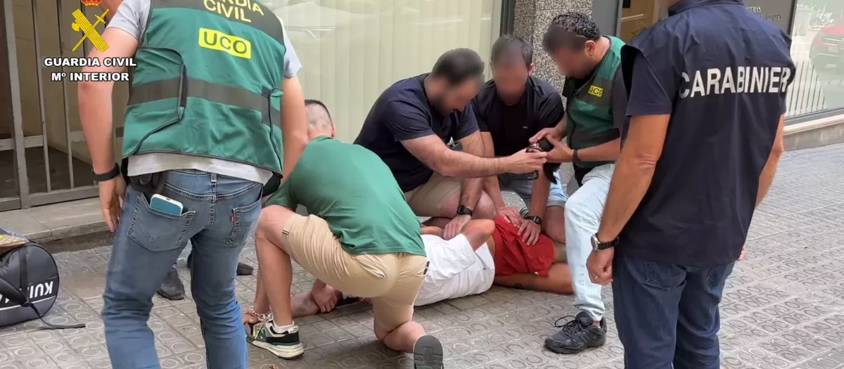 Cae en Barcelona un Capo de la Ndrangheta Italiana, Fugado y Oculto en Alicante con Identidad Falsa