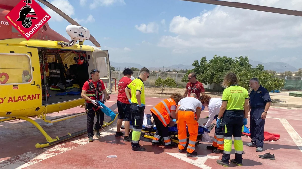 Rescatan en helicóptero a un kayakista y a un senderista en dos operaciones de emergencia en Valencia y Alicante