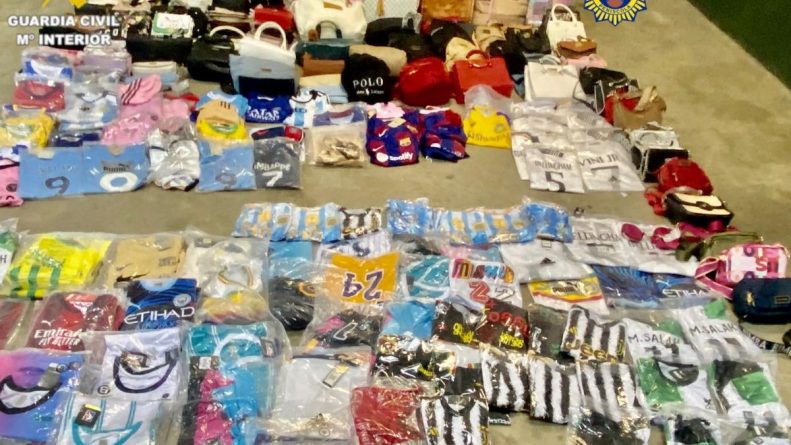 Operación Contra el «Top Manta» en Alicante: Seis Detenidos y Toneladas de Productos Falsificados Incautados