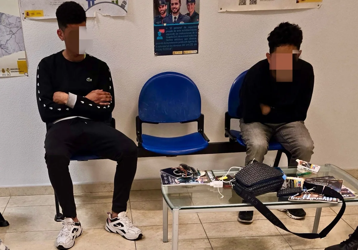 Violento Robo en el Puerto de Alicante: Tres Hombres Detenidos Tras Golpear y Arrebatar 2.500 Euros