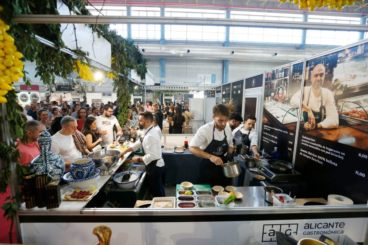 El sector se vuelca en Alicante Gastronómica que logra una ocupación del 98% de la superficie ferial a un mes de su inauguración