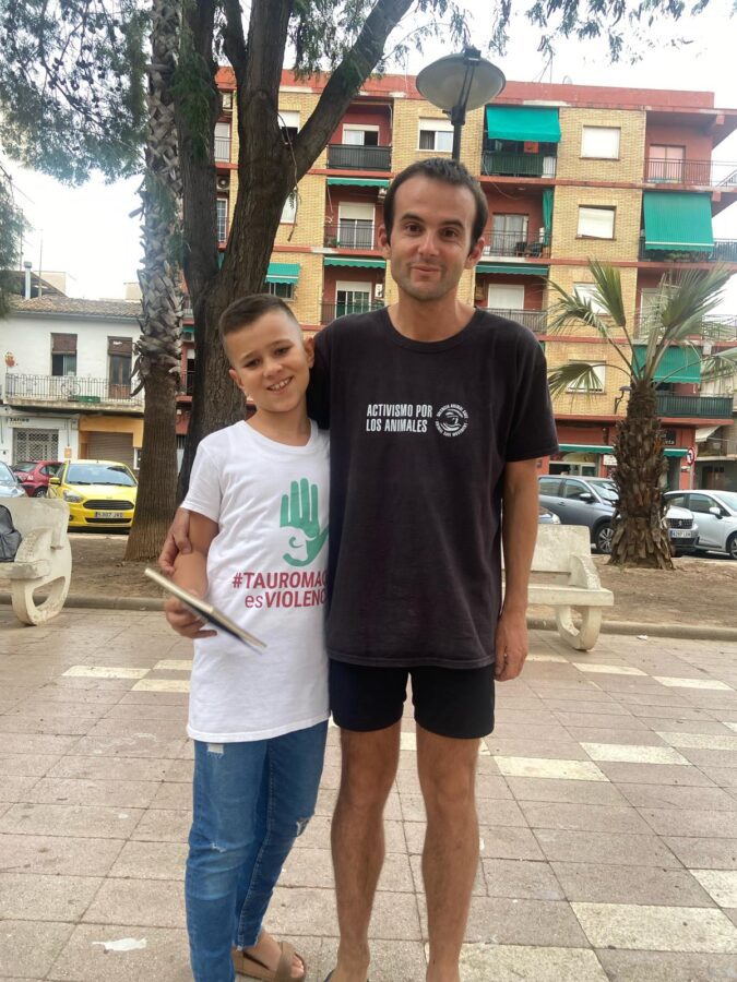 Manifestación antitaurina por las calles de Algemesí
