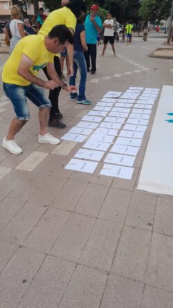 Manifestación antitaurina por las calles de Algemesí