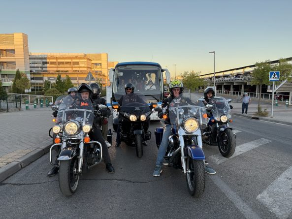 Pacientes oncológicas del Hospital público Infanta Leonor inician el Camino de Santiago como experiencia terapéutica