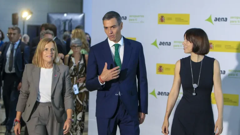 Sánchez anuncia 1.154 millones para ampliar el aeropuerto de Alicante-Elche, pero sin la esperada segunda pista