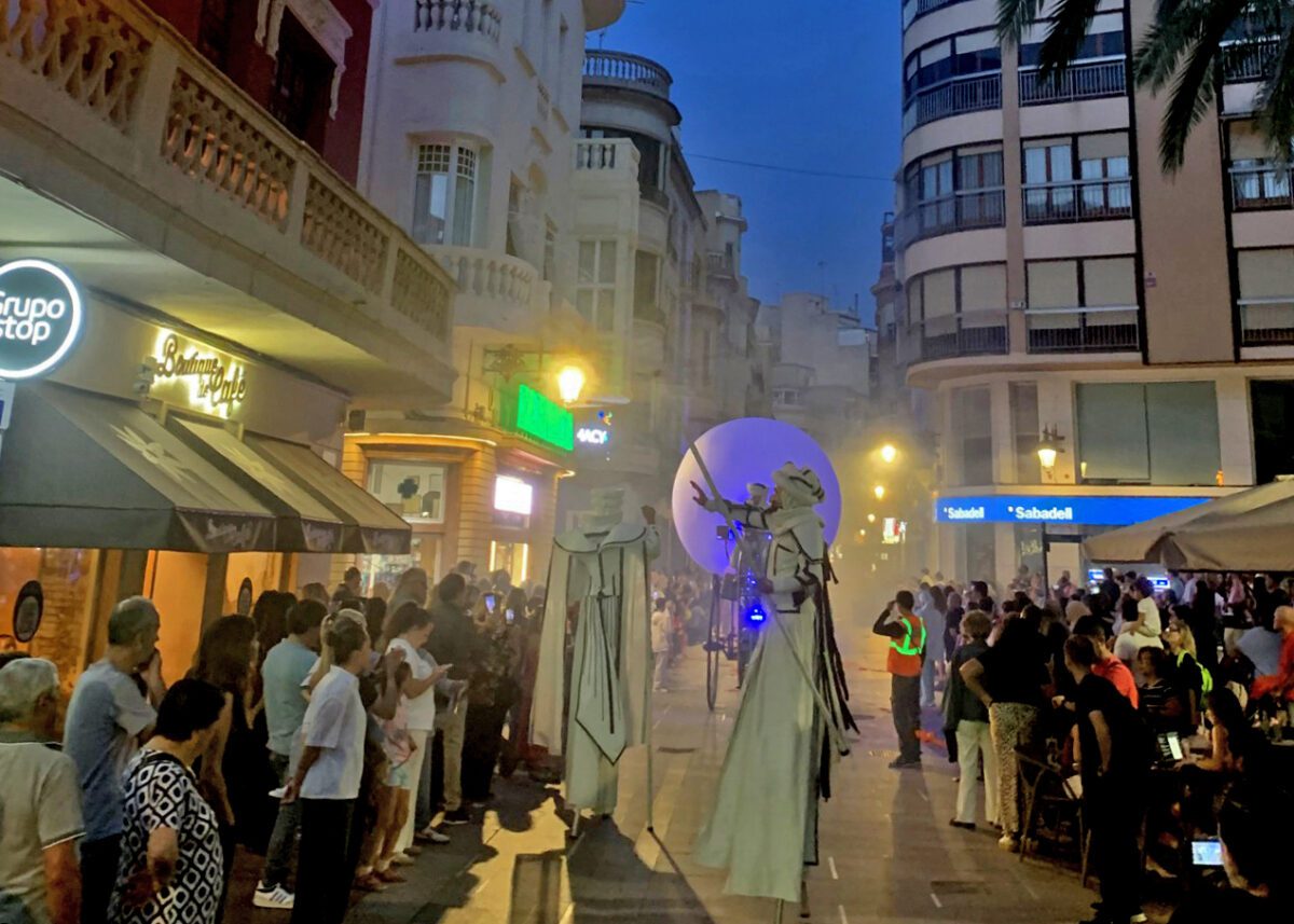 Elche vive un fin de semana multitudinario con el inicio del Festival Medieval