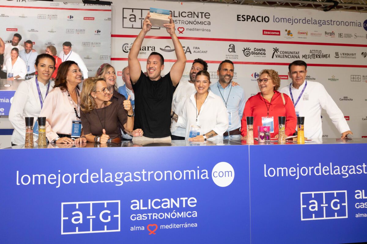 Mesón La Noria (Rojales) gana la III edición Concurso al Mejor Caldo con Pelotas celebrado en la Feria Alicante Gastronómica Mesón La Noria (Rojales) gana la III edición Concurso al Mejor Caldo con Pelotas celebrado en la Feria Alicante Gastronómica