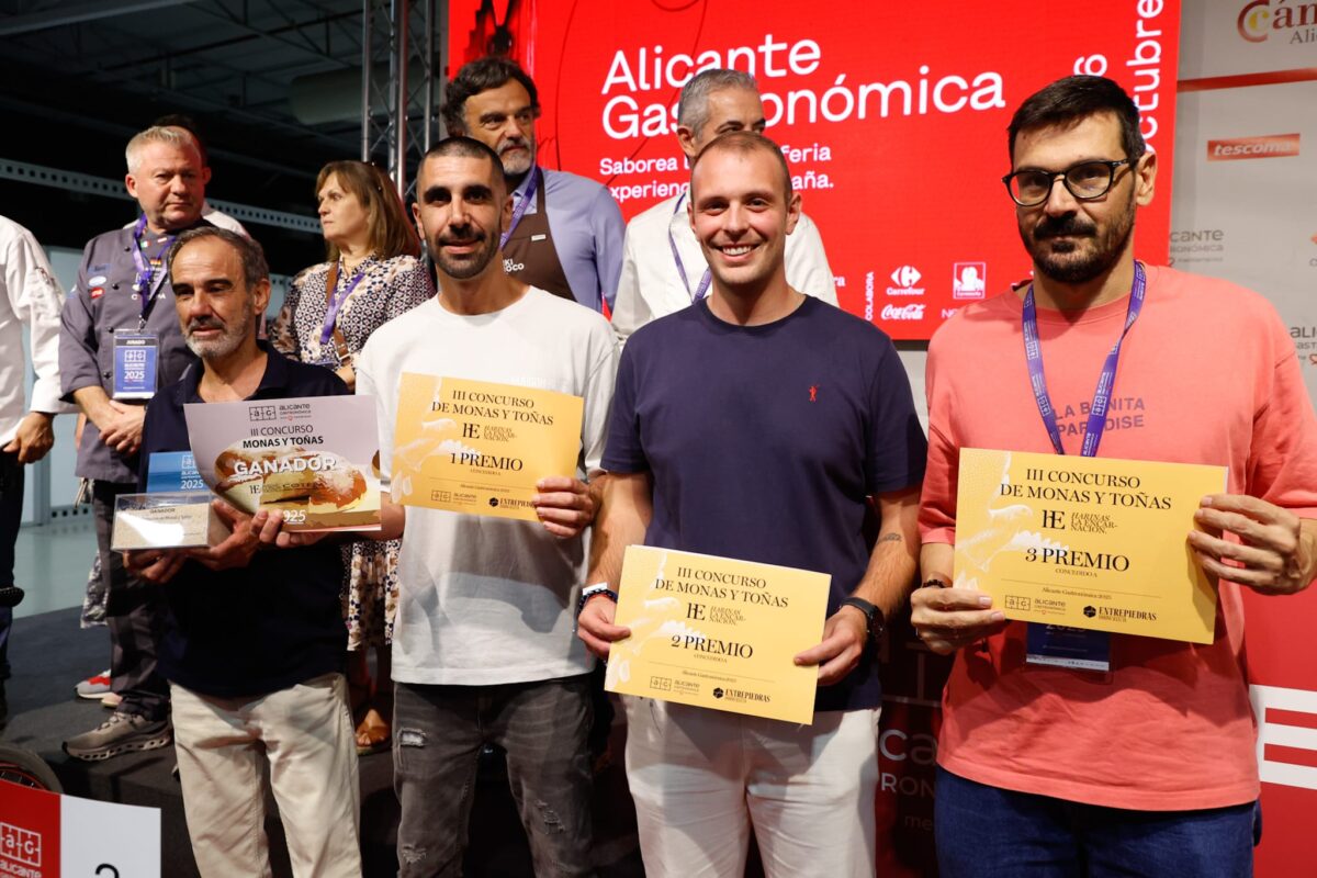 El horno La Magdalena de Torrellano (Elche) gana el III Concurso de Monas y Toñas