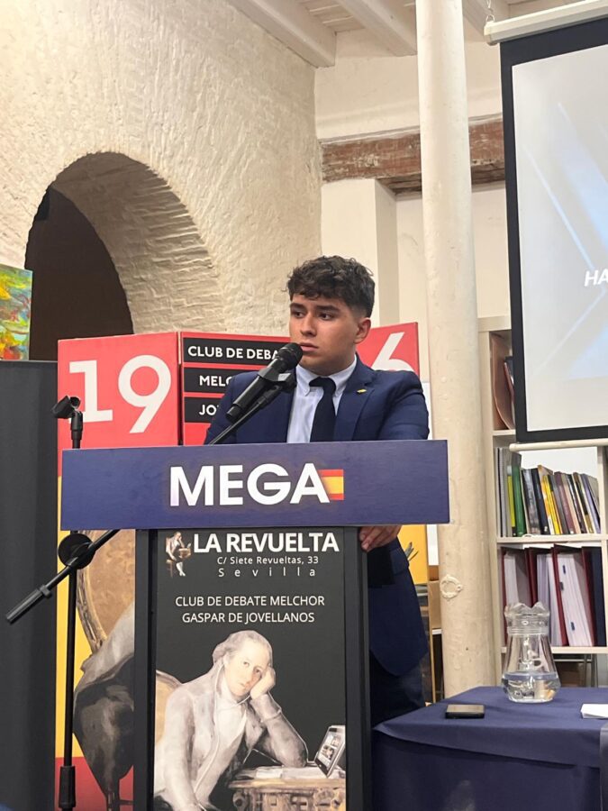 Mega anuncia más de 1.500 medidas educativas para proteger a los jóvenes del adoctrinamiento ideológico