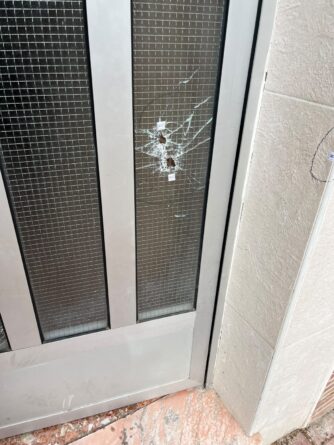 Una discusión de pareja acaba en tiroteo en un barrio de Alicante