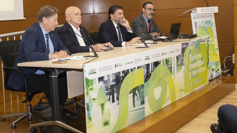 Nuevas herramientas digitales impulsan la movilidad en Alicante: app municipal de aparcamiento, tráfico y transporte