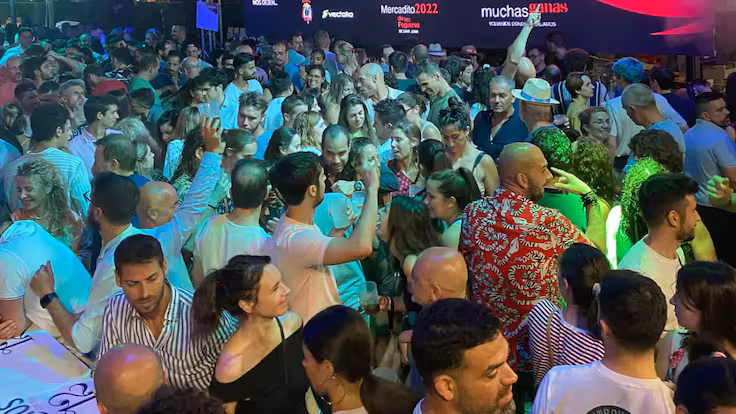 El Ayuntamiento de Alicante saca el ocio del Mercadito de Hogueras del centro urbano