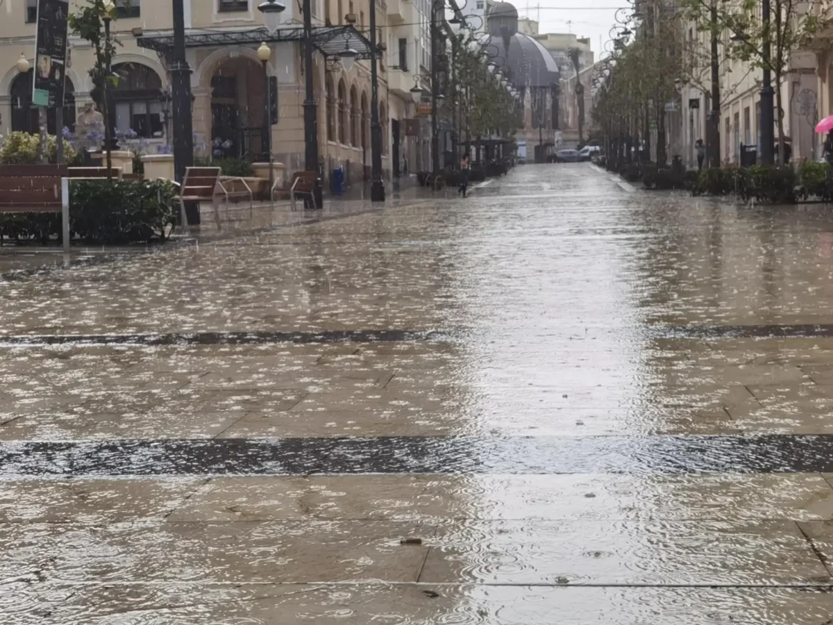 Alicante se prepara para un giro meteorológico: vuelven las lluvias y bajan las temperaturas este fin de semana