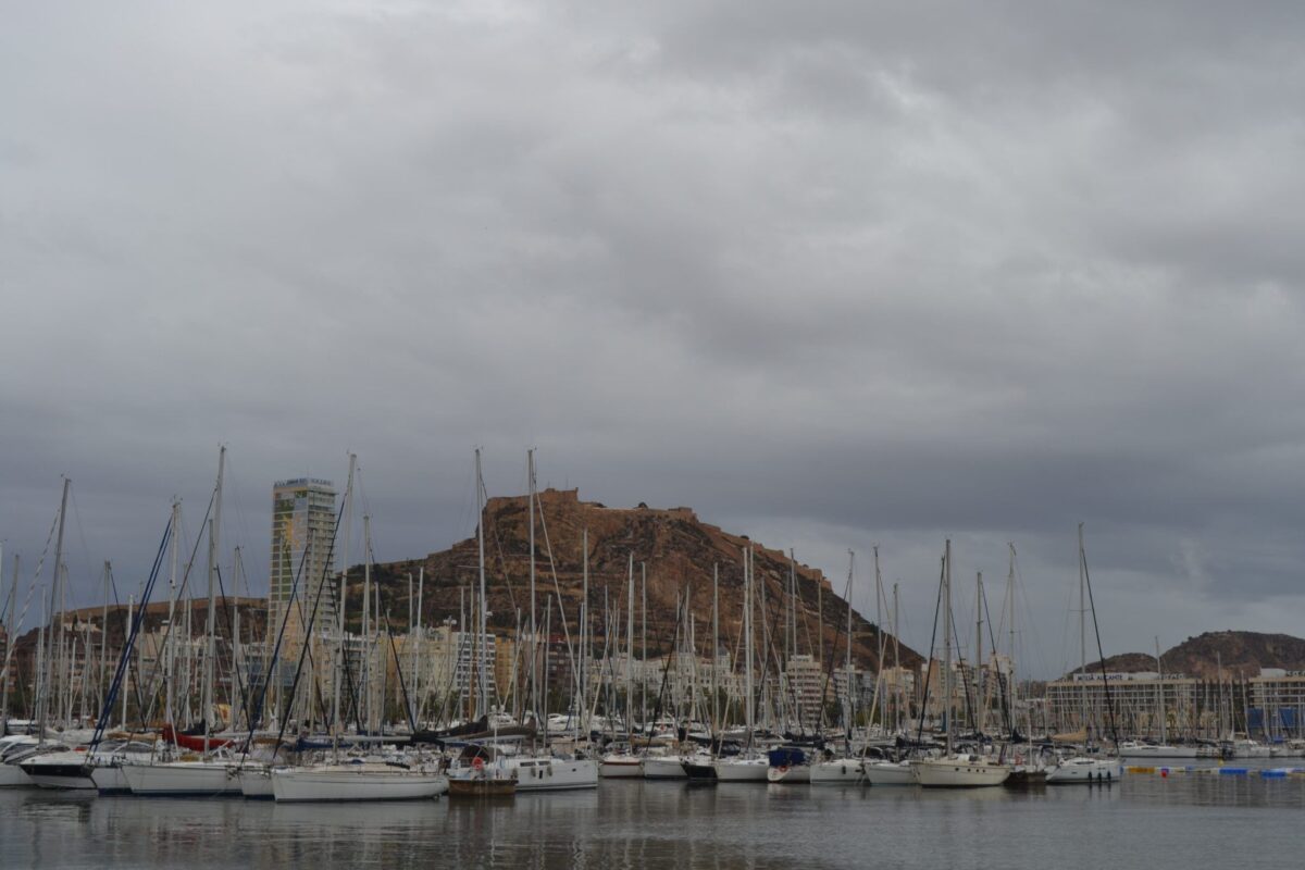 El tiempo en Alicante hoy, 3 de febrero de 2026: estabilidad matinal y aviso por cambios a partir de la tarde