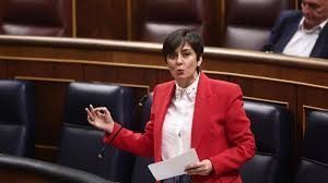 Les Naus: La Ministra de Vivienda exige el 