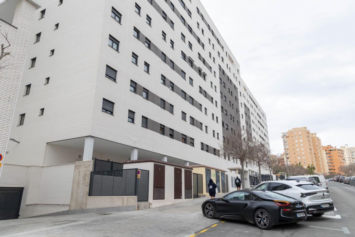 Nuevas sospechas en la adjudicación de viviendas públicas en Les Naus: el Ayuntamiento detecta nombres repetidos y remite datos a la Generalitat