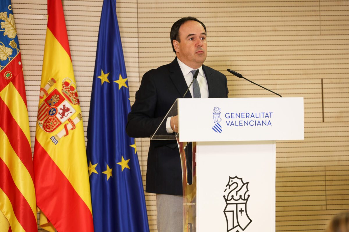 Giro Radical en la Sanidad Valenciana: Así es la Nueva Estrategia contra el Cáncer y la Salud Mental hasta 2030