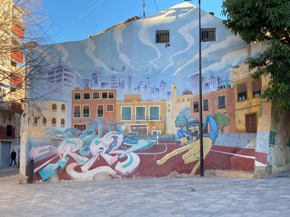 Alicante peatonaliza parte del barrio San Antón y reorganiza el tráfico para mejorar la movilidad