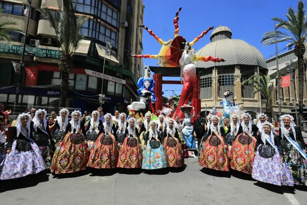 Subvenciones aprobadas en Alicante para Semana Santa y Hogueras 2026