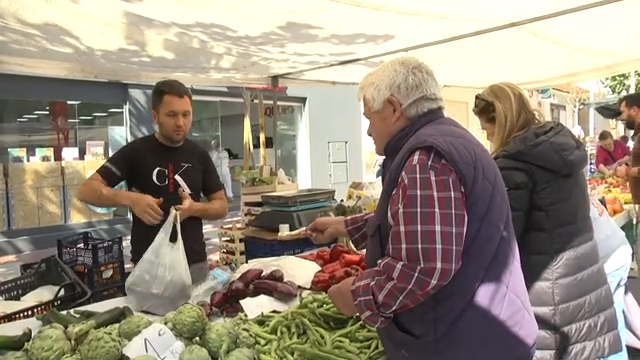 Un mercadillo que va más allá de la compra en Mutxamel