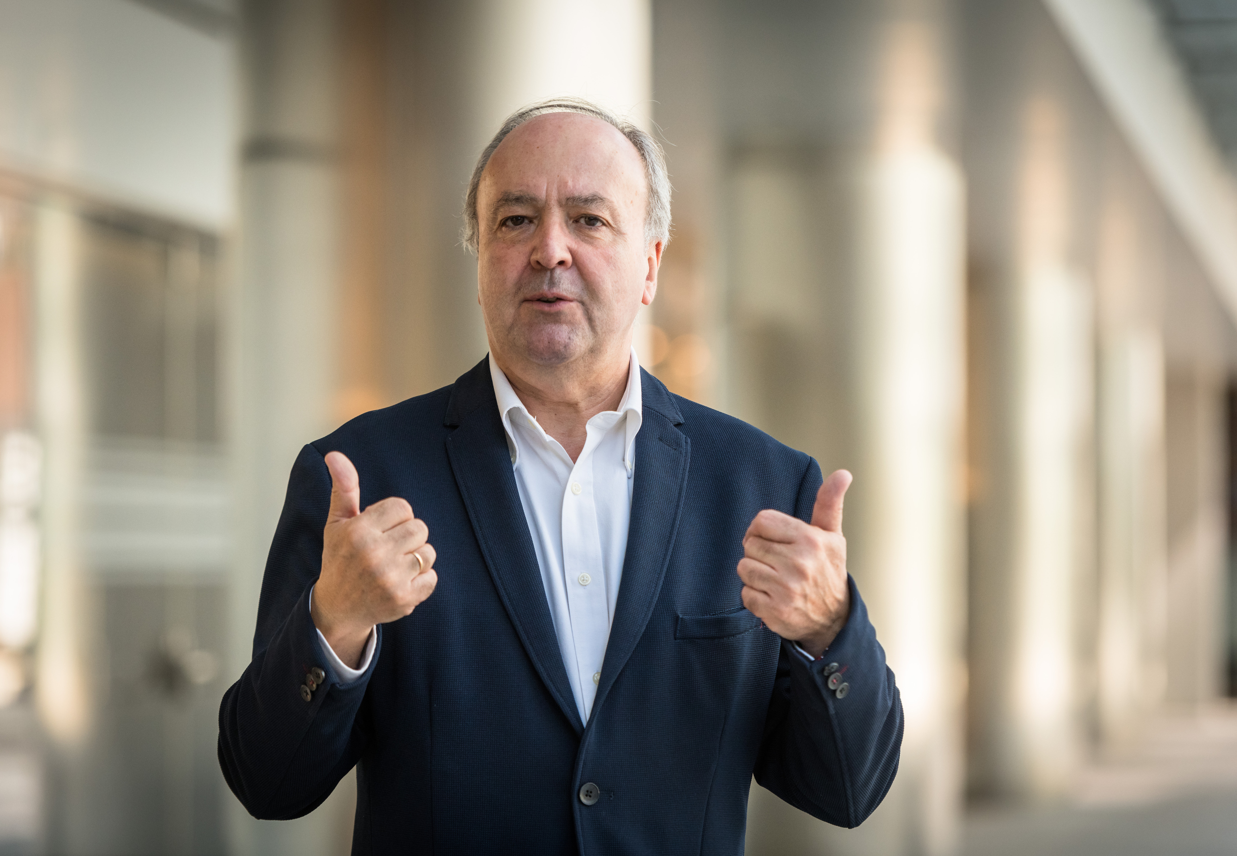 El beso como expresión afectiva de comunicación no verbal. 100 maneras de besar