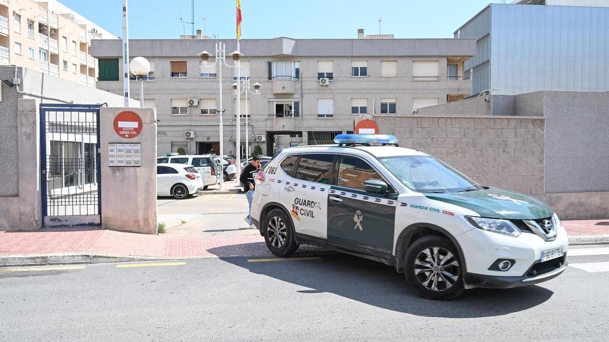 Tiroteo en Torrevieja junto a la playa del Cura con presencia policial