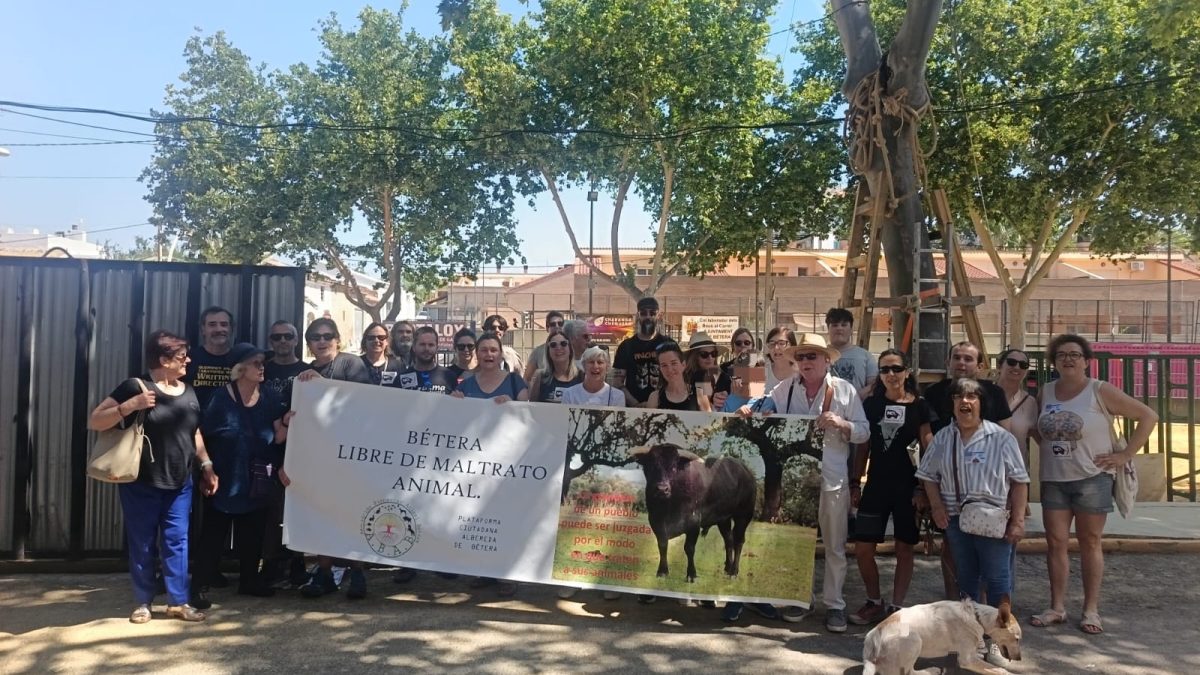 ABAB denuncia el uso de la Albereda de Bétera para actos de sufrimiento animal y alerta de riesgos para vecinos y menores