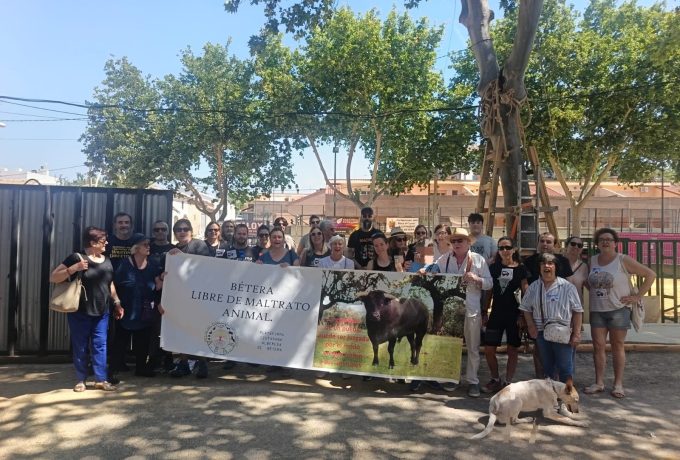 ABAB denuncia el uso de la Albereda de Bétera para actos de sufrimiento animal y alerta de riesgos para vecinos y menores