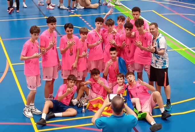 El Léleman Conqueridor Valencia se cuelga el bronce en un Campeonato de España histórico para el voleibol valenciano