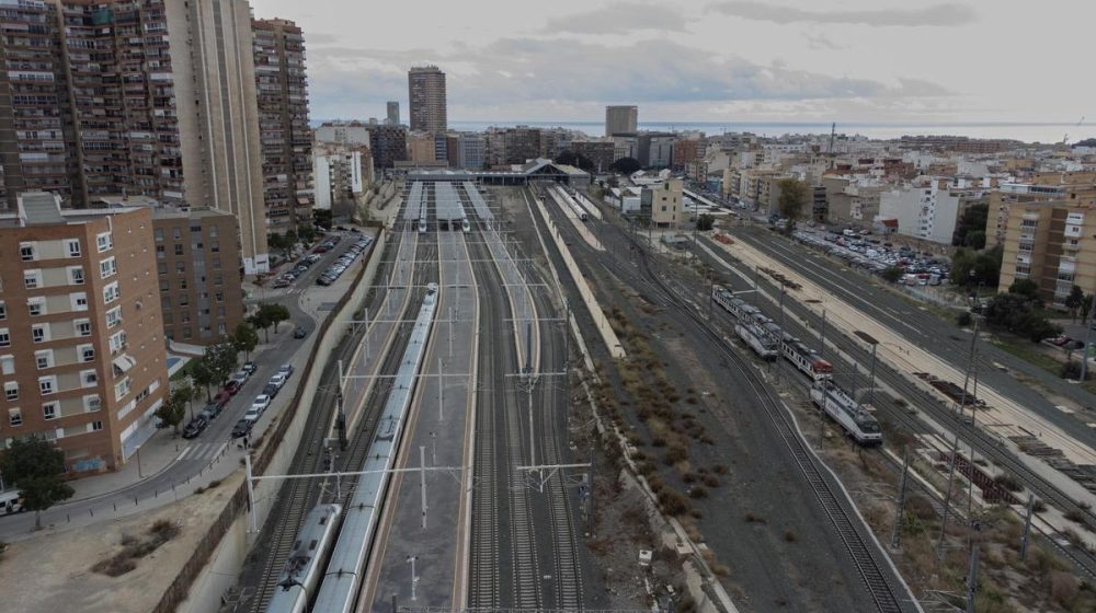 El “semisoterramiento” de Alicante es un engaño que compromete el futuro del sur de la provincia