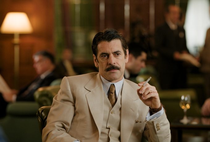 Eduardo noriega da vida al asesino jarabo en la nueva película de emilio martínez-lázaro