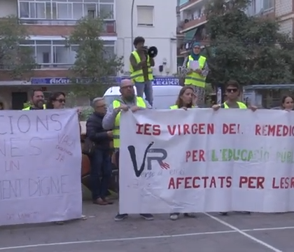 Marcha de familias y docentes del IES Virgen del Remedio por la Zona Norte de Alicante