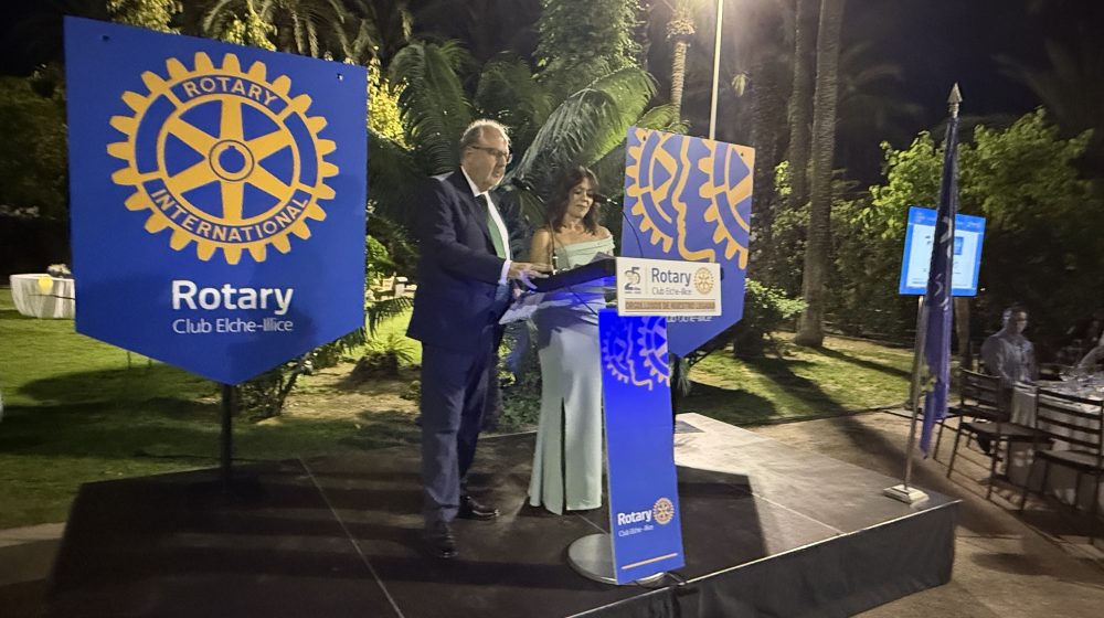 El Rotary Club Elche Illice premia un proyecto que usa Inteligencia Artificial para enseñar reanimación cardiopulmonar a la ciudadanía