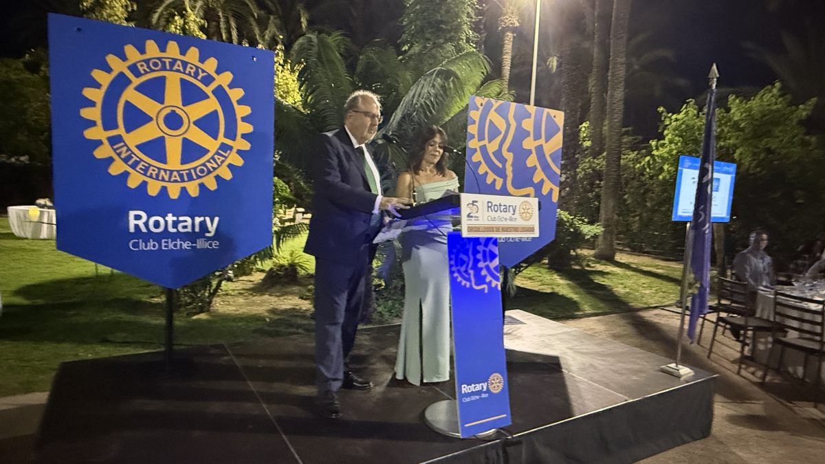 El Rotary Club Elche Illice premia un proyecto que usa Inteligencia Artificial para enseñar reanimación cardiopulmonar a la ciudadanía