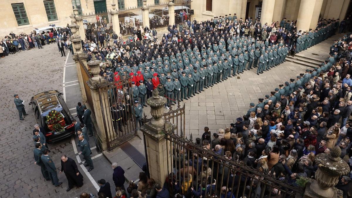 Dignidad frente a la burocracia criminal