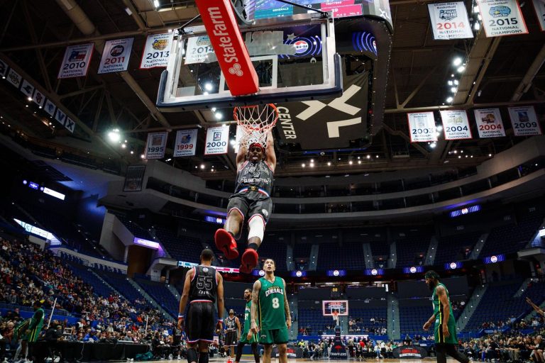 Los Harlem Globetrotters y el HLA Alicante unen fuerzas en torno a la magia del deporte de la canasta