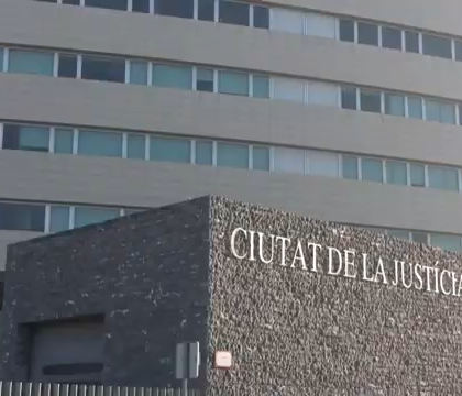 Juicio en Elche a empresario acusado de emplear a nueve trabajadores sin contrato en una fábrica de calzado