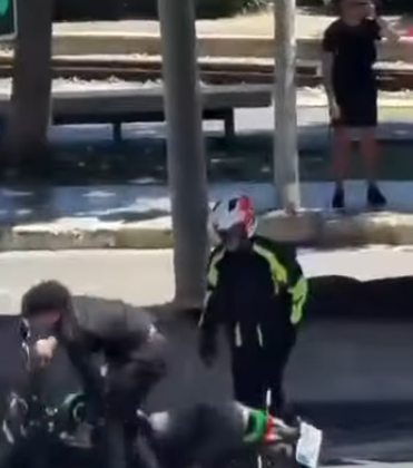 Un hombre habría intentado robar a varios motoristas en un semáforo junto al Postiguet de Alicante