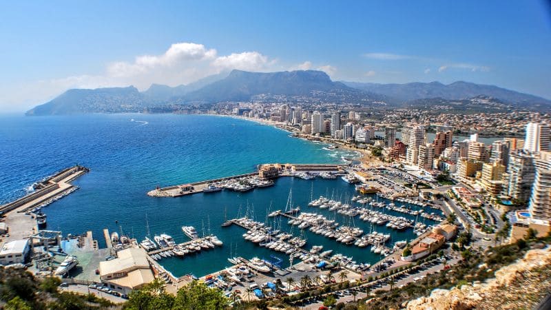 Cuánto cuesta vivir en Alicante para una familia en 2026