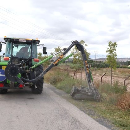 El Ayuntamiento de Novelda adecuará más de 135 kilómetros de caminos rurales con las labores de desbroce