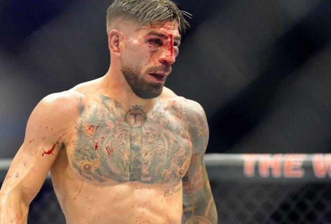 Ilia Topuria pierde el título de la UFC ante Gaethje