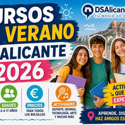 Jóvenes participando en un taller formativo o actividad de verano en Alicante.