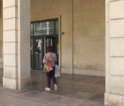 Fiscalía pide tres años y medio de cárcel por robar dos jamones ibéricos en Alicante
