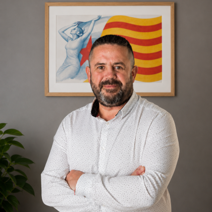 Esquerra valenciana pide investigar la agresión a una docente y exige la dimisión del presidente de la generalitat y de la consejera de educación
